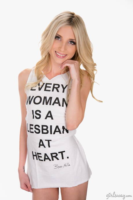 Girls Way invites you to browse their free pictures with Piper Perri in lesbian love porn